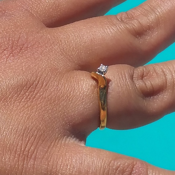 Ring - Picture 4 of 5